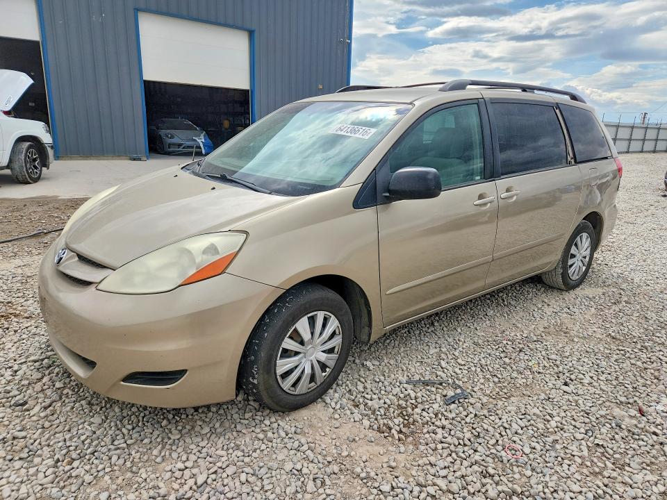 TOYOTA SIENNA 2009 with VIN 5TDZK23C79S283333 - Photo from auction
