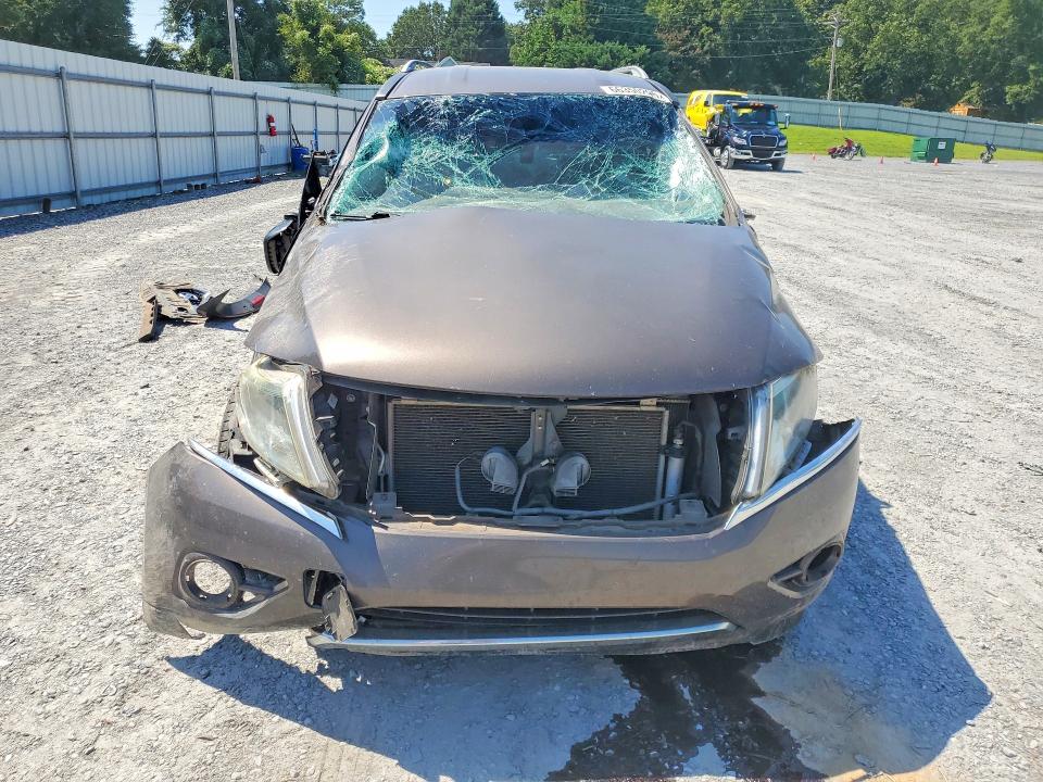 Photo 5 from auction – 2016 NISSAN PATHFINDER with VIN 5N1AR2MN6GC646529