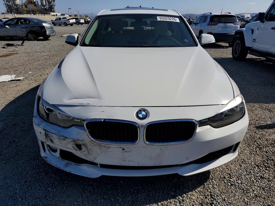 Photo 5 from auction – 2014 BMW 328 with VIN WBA3C1C56EK105829