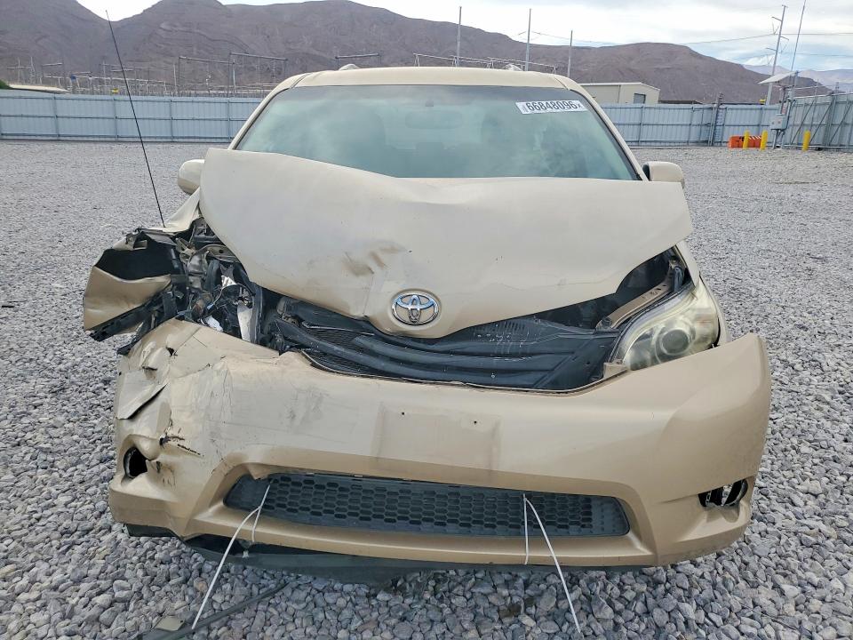 Photo 5 from auction – 2012 TOYOTA SIENNA with VIN 5TDKK3DC2CS242072