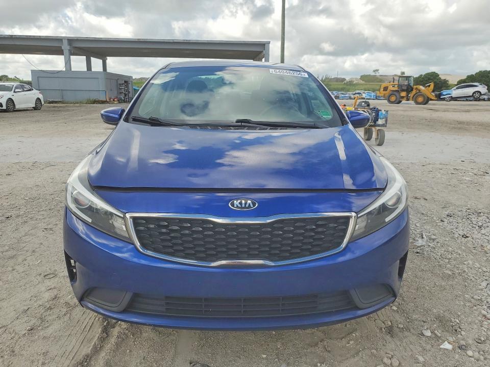 Photo 5 from auction – 2017 KIA FORTE with VIN 3KPFK4A72HE039568