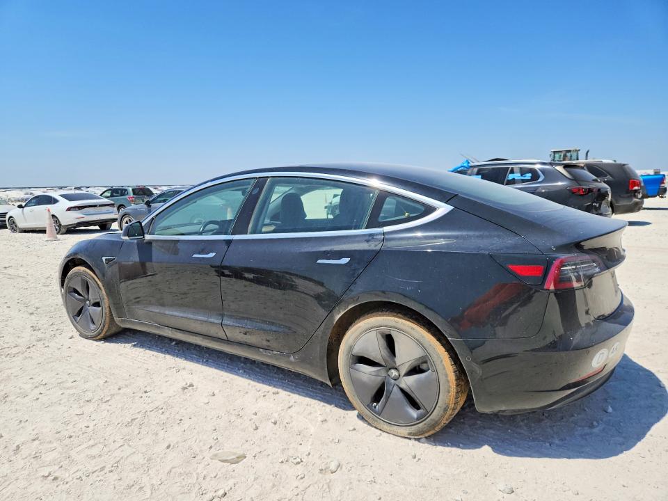 Photo 2 from auction – 2018 TESLA MODEL 3 with VIN 5YJ3E1EA8JF075893