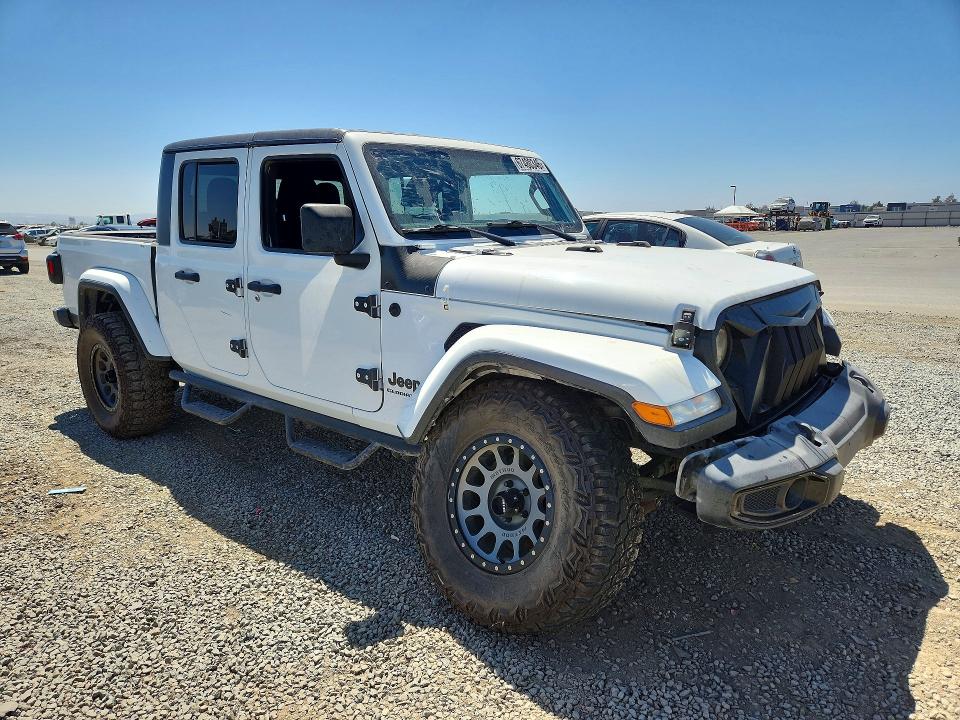 Photo 4 from auction – 2021 JEEP GLADIATOR with VIN 1C6HJTAG3ML577937