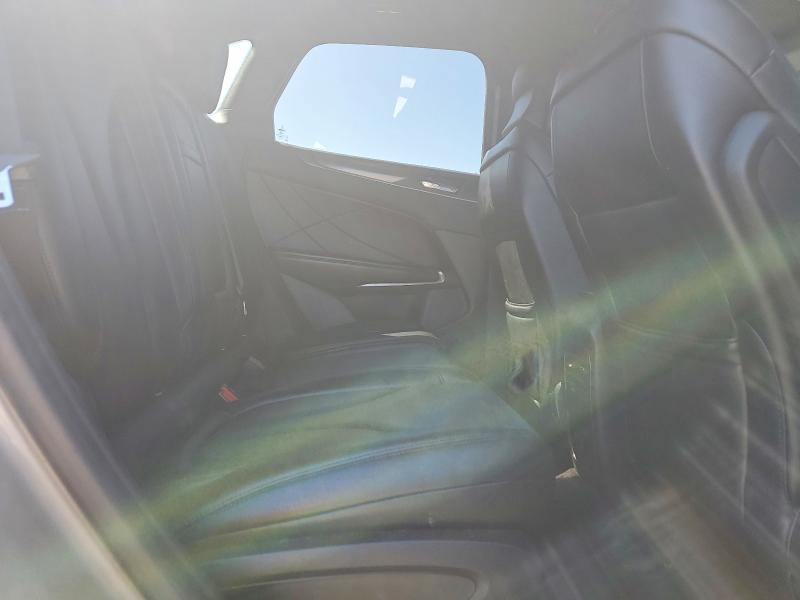 Photo 11 from auction – 2017 LINCOLN MKC with VIN 5LMCJ1C90HUL31510