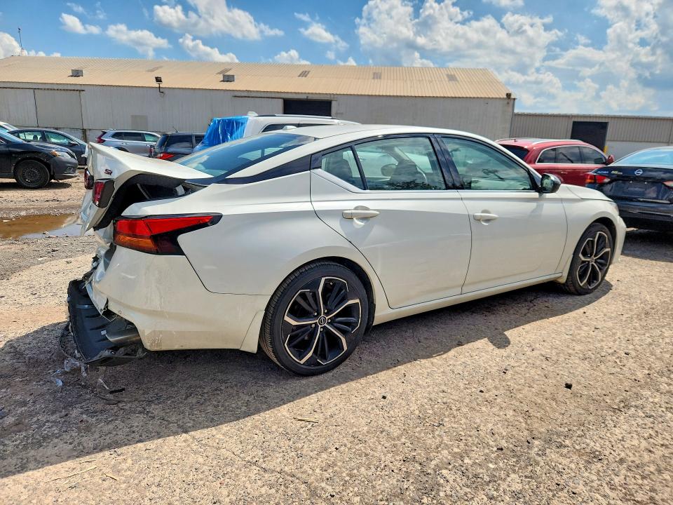 Photo 3 from auction – 2024 NISSAN ALTIMA with VIN 1N4BL4CV2RN424025