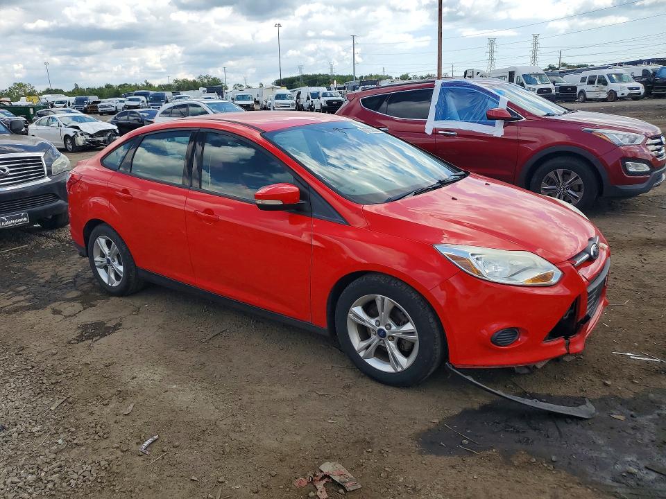 Photo 4 from auction – 2013 FORD FOCUS with VIN 1FADP3F22DL351297