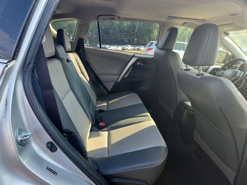Photo 11 from auction – 2013 TOYOTA RAV4 with VIN JTMDFREV7DD023802