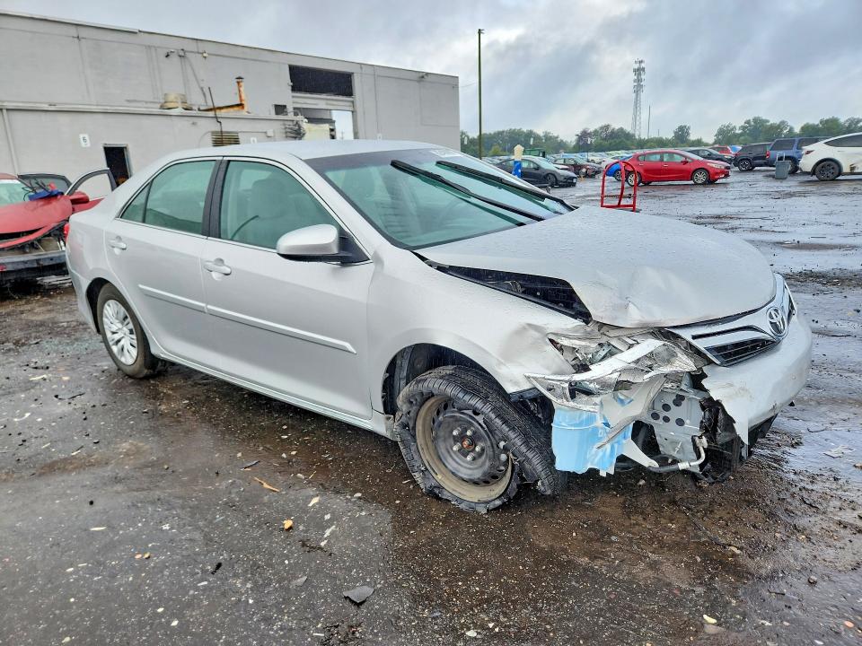 Снимка 4 от търг – 2012 TOYOTA CAMRY с VIN 4T4BF1FK3CR192339