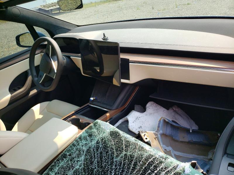 Photo 8 from auction – 2026 TESLA MODEL X with VIN 7SAXCAE54TF488166