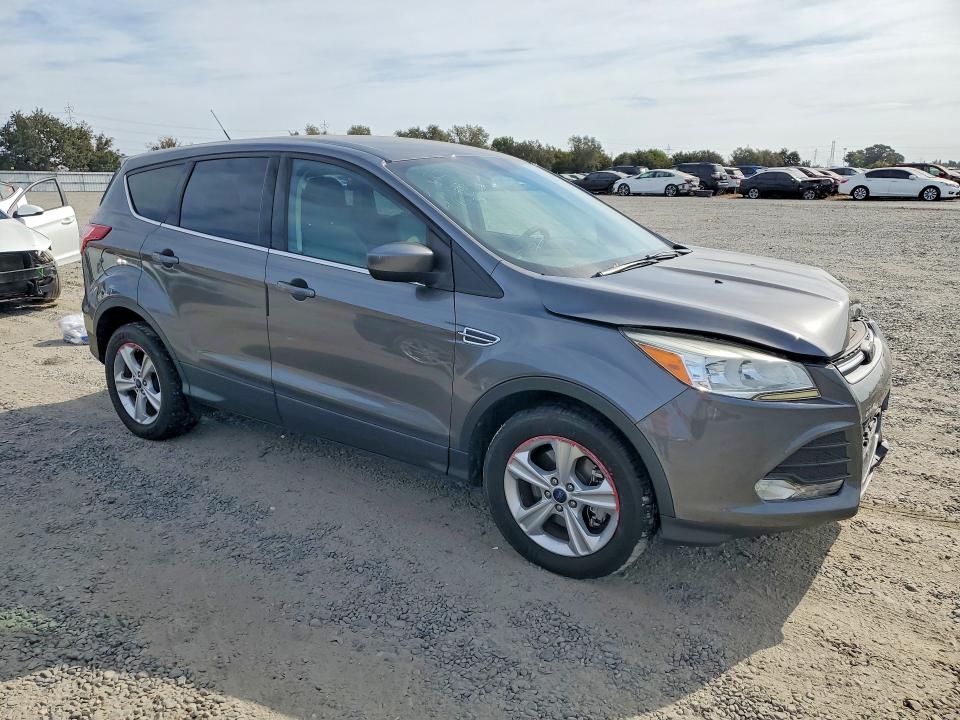صورة رقم 4 من المزاد - 2014 FORD ESCAPE مع VIN 1FMCU9G92EUE14080