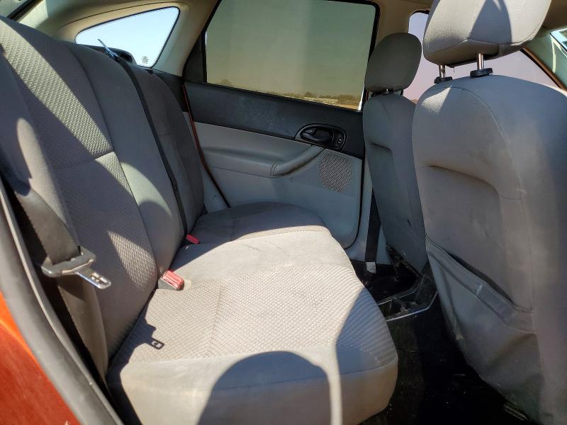 Photo 10 from auction – 2005 FORD FOCUS with VIN 3FAFP37N55R102044