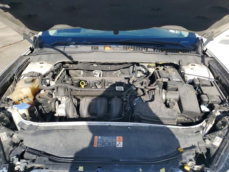 Photo 11 from auction – 2016 FORD FUSION with VIN 3FA6P0H76GR166191