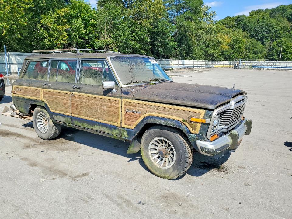 Photo 4 from auction – 1989 JEEP GRAND WAGONEER with VIN 1J4GS5878KP108622