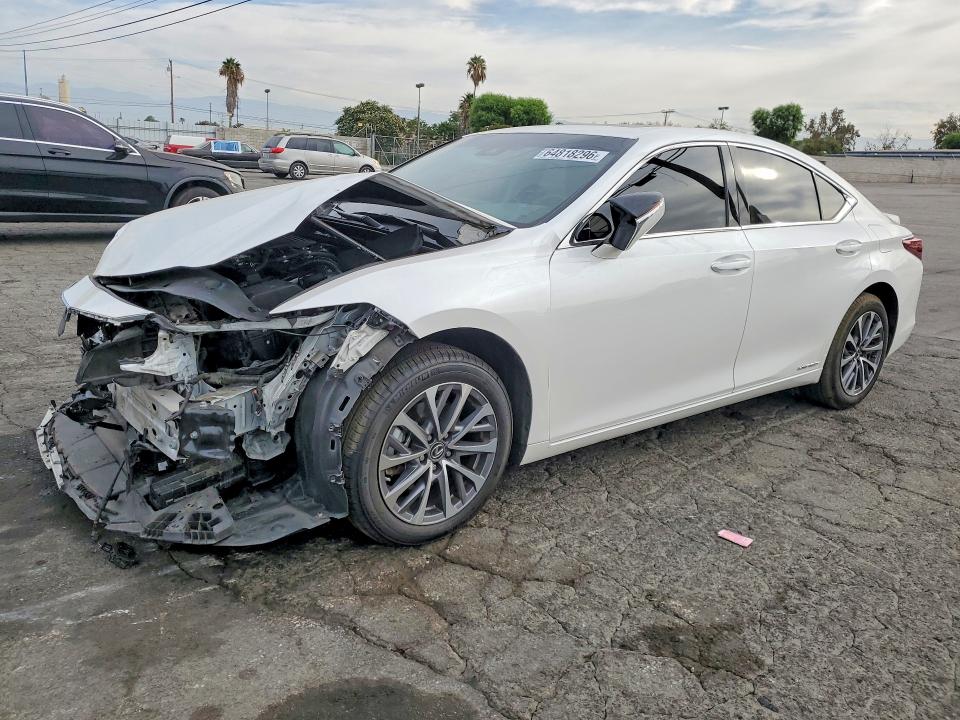 2022 LEXUS ES 300H - Търг №64818296