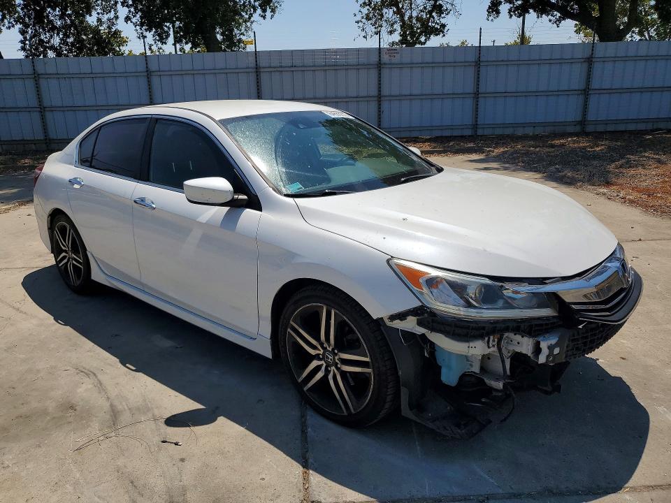 Photo 4 from auction – 2017 HONDA ACCORD with VIN 1HGCR2F64HA073406