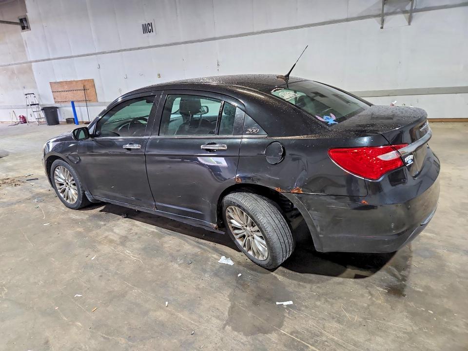 Photo 2 from auction – 2011 CHRYSLER 200 with VIN 1C3BC2FG0BN520418