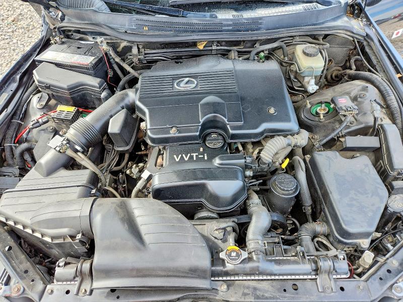 Photo 11 from auction – 2001 LEXUS IS with VIN JTHBD182410001080