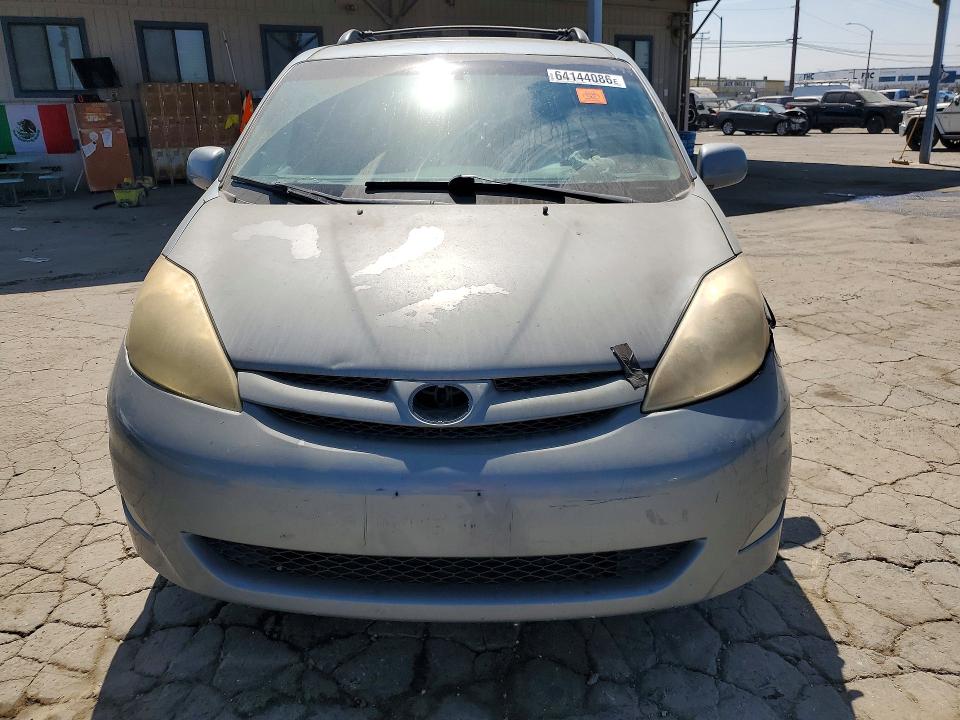 Photo 5 from auction – 2006 TOYOTA SIENNA with VIN 5TDZA22C66S524413