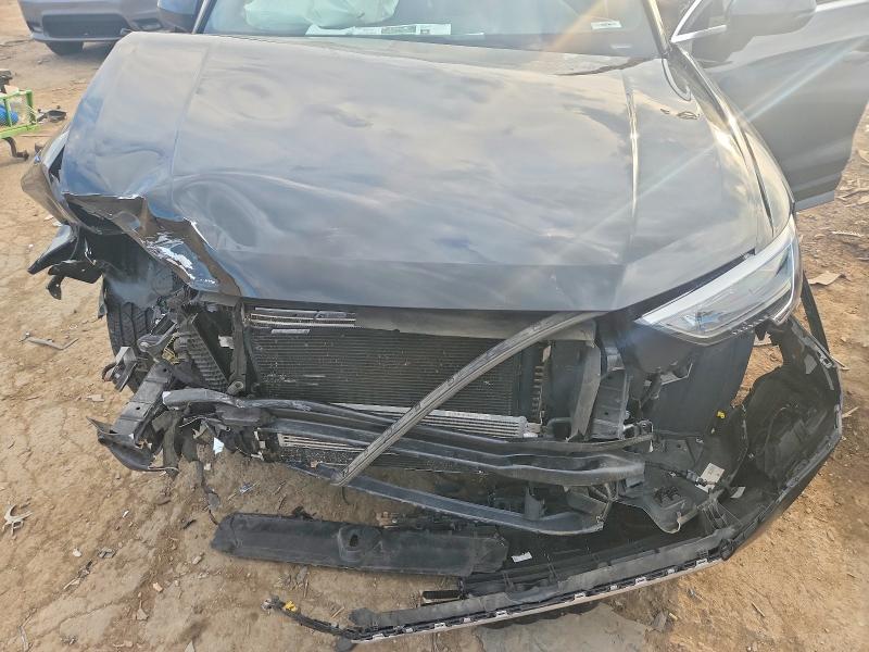 Фото 11 с аукциона – 2021 AUDI Q3 с VIN WA1DECF35M1025413