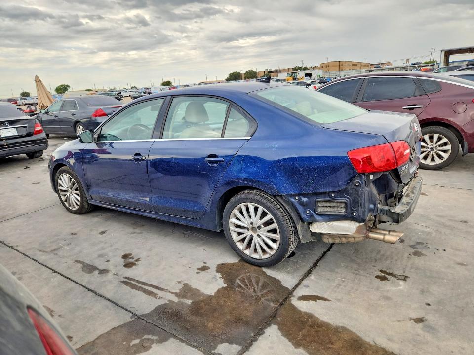 Photo 2 from auction – 2012 VOLKSWAGEN JETTA with VIN 3VWLP7AJ0CM360540
