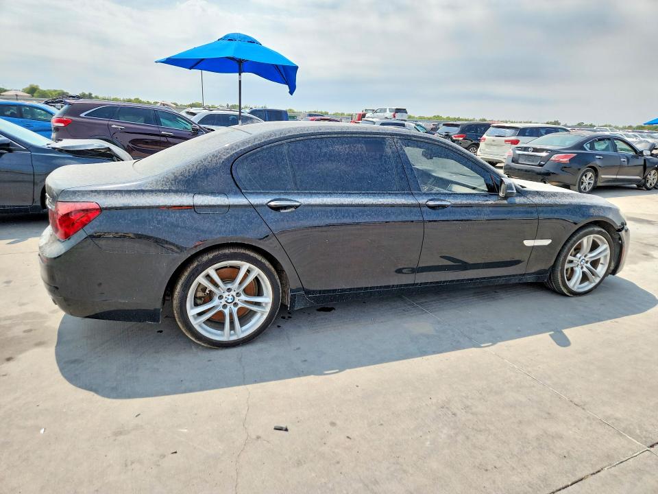 Foto 3 de la subasta – 2014 BMW 750 con VIN WBAYF8C58ED142486