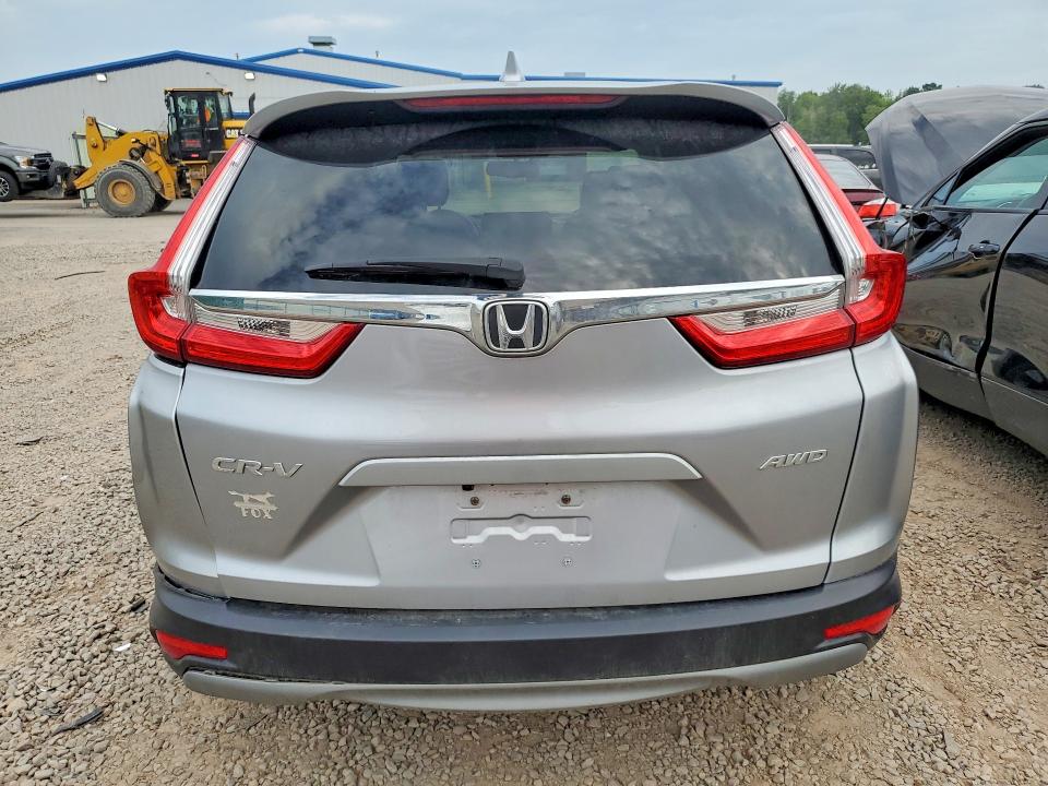 Photo 6 from auction – 2019 HONDA CR-V with VIN 2HKRW2H88KH652057