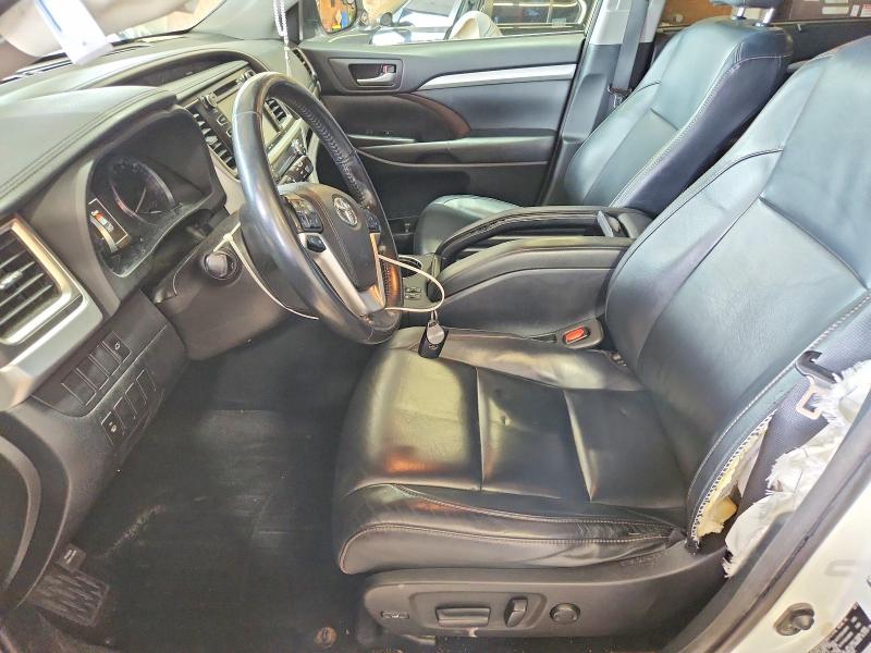 Фото 7 с аукциона – 2015 TOYOTA HIGHLANDER с VIN 5TDJKRFH2FS168681
