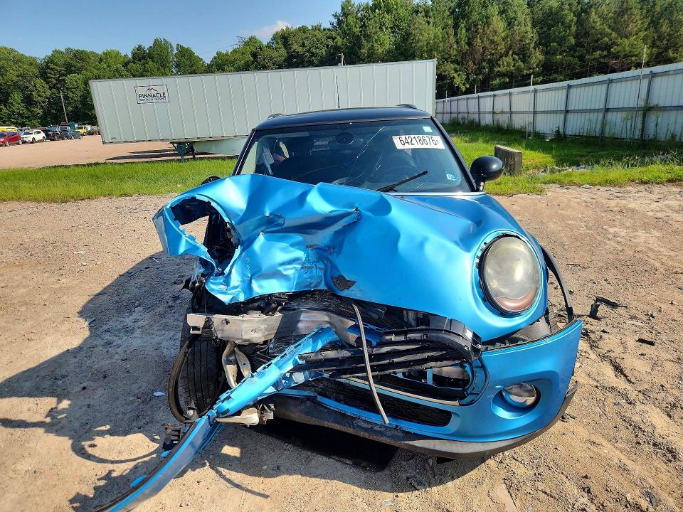 Photo 5 from auction – 2018 MINI COOPER with VIN WMWXP5C51J2G63968