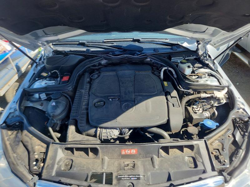 Photo 11 from auction – 2014 MERCEDES-BENZ C with VIN WDDGF8AB4EA940627