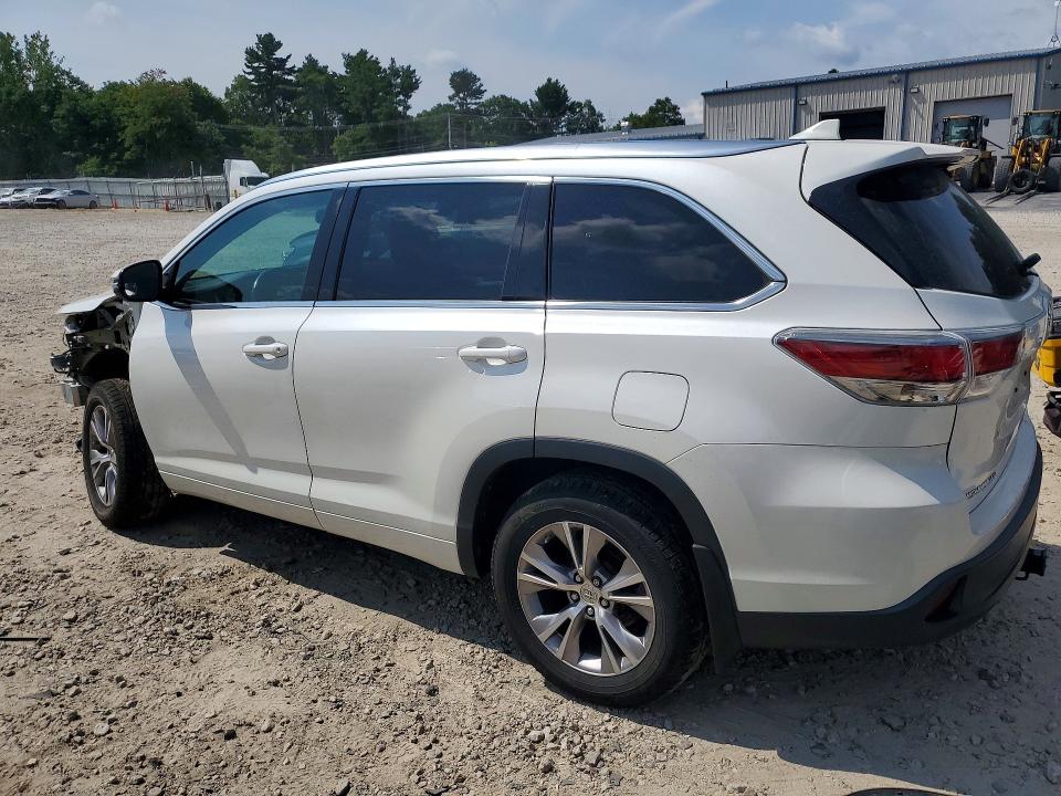 Photo 2 from auction – 2015 TOYOTA HIGHLANDER with VIN 5TDJKRFH6FS123971