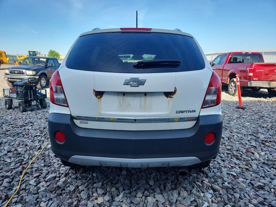 Photo 6 from auction – 2014 CHEVROLET CAPTIVA with VIN 3GNAL2EK5ES656669