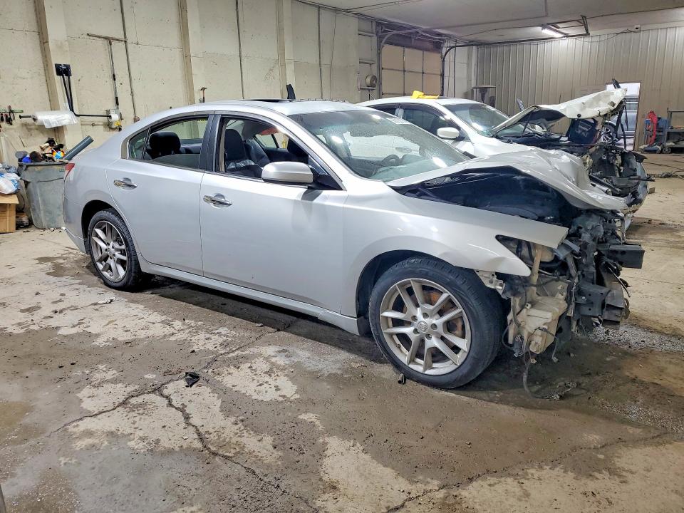 Photo 4 from auction – 2009 NISSAN MAXIMA with VIN 1N4AA51E49C861370