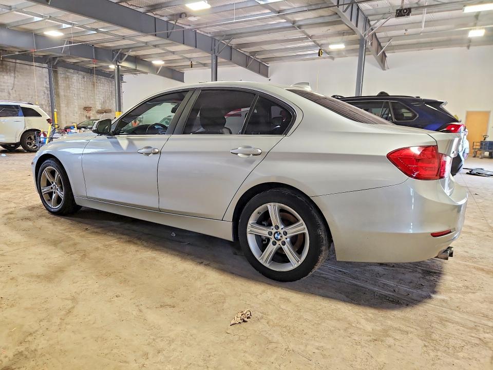 Photo 2 from auction – 2015 BMW 328 with VIN WBA3B5C54FF959481