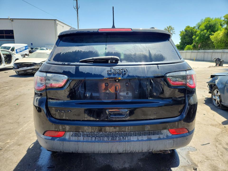 Photo 6 from auction – 2019 JEEP COMPASS with VIN 3C4NJDCB0KT836064