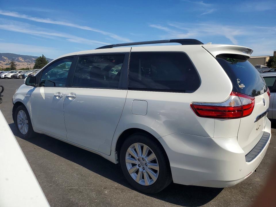 Photo 2 from auction – 2015 TOYOTA SIENNA with VIN 5TDDK3DC0FS115009