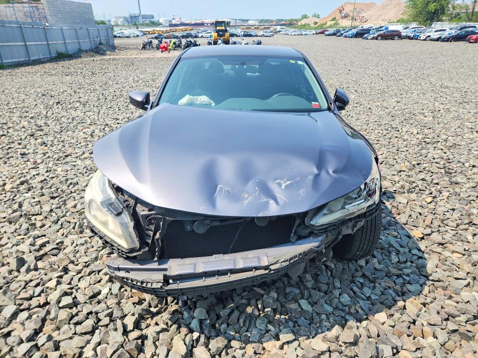 Photo 5 from auction – 2017 HONDA ACCORD with VIN 1HGCR2F37HA015103