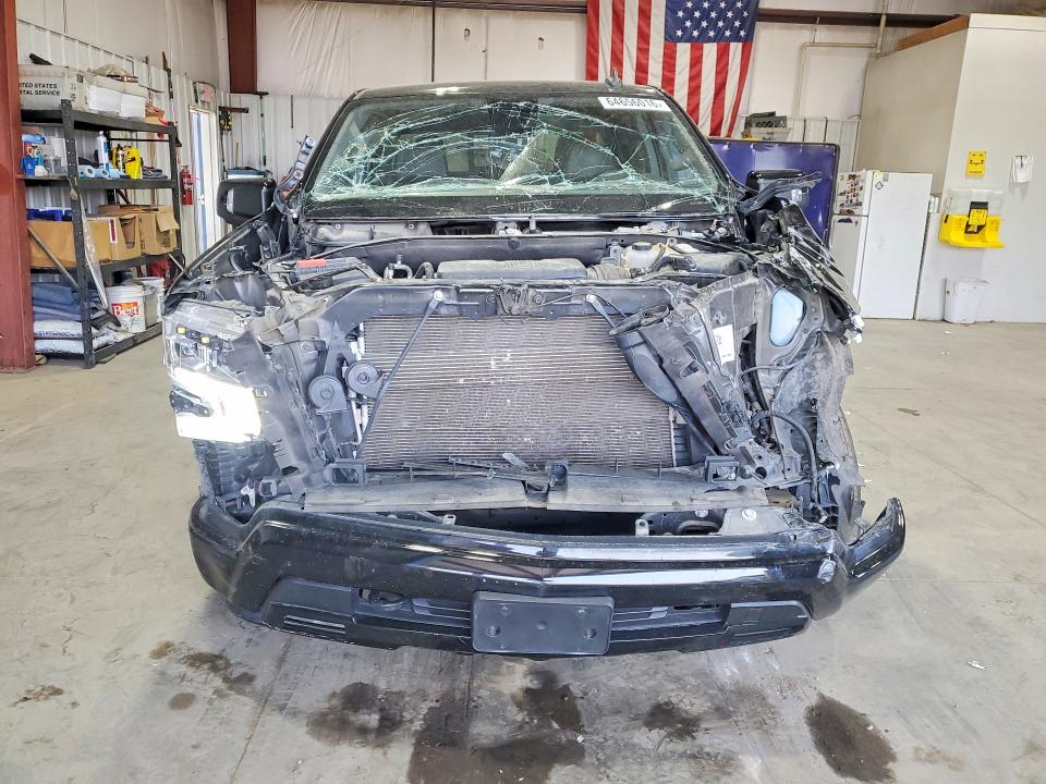 Photo 5 from auction – 2023 CHEVROLET SILVERADO with VIN 2GCUDEED1P1112674