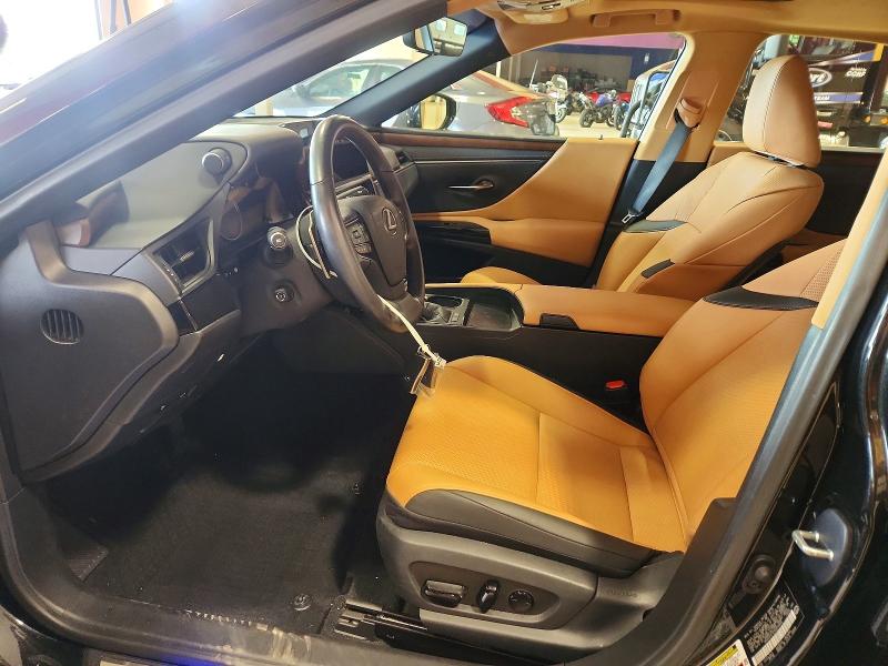 Photo 7 from auction – 2025 LEXUS ES 300H with VIN 58ADA1C12SU074948