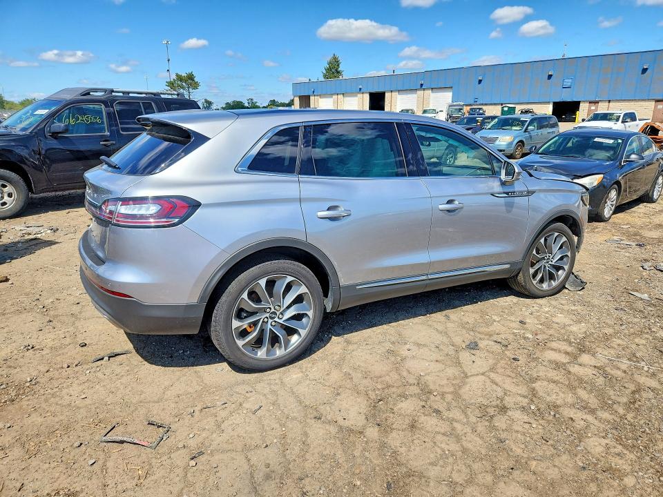 Photo 3 from auction – 2022 LINCOLN NAUTILUS with VIN 2LMPJ8K94NBL07117