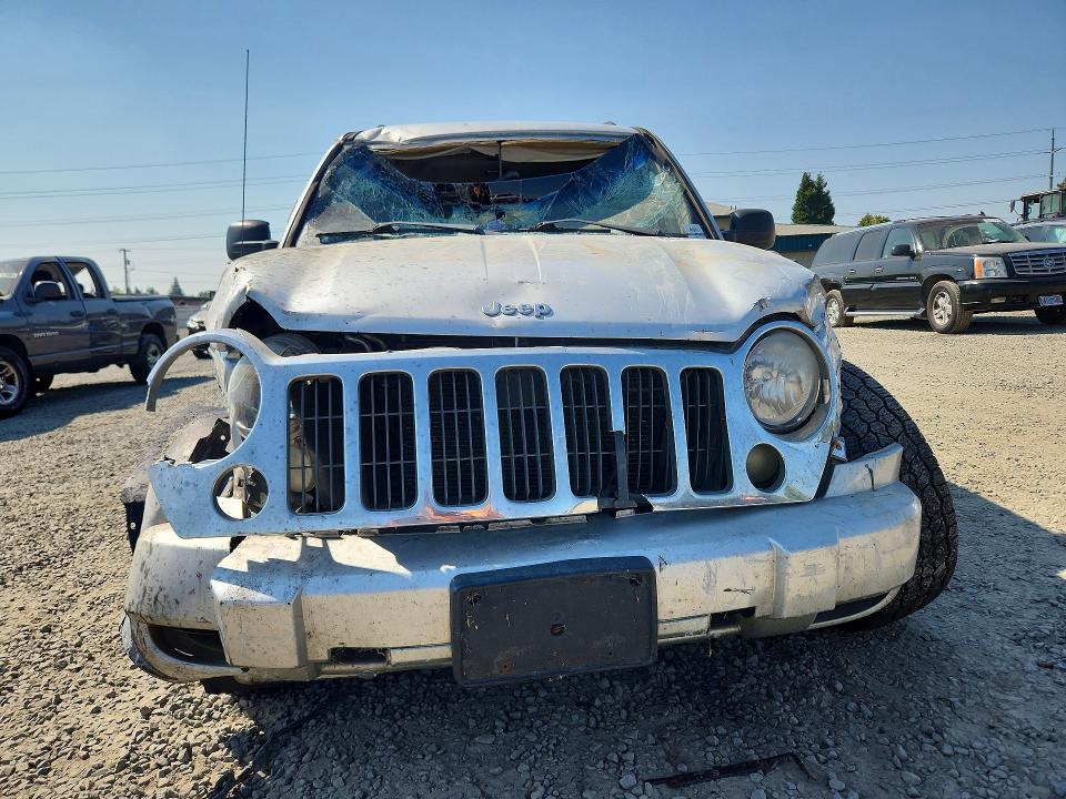 Photo 5 from auction – 2005 JEEP LIBERTY with VIN 1J4GL58K65W563819
