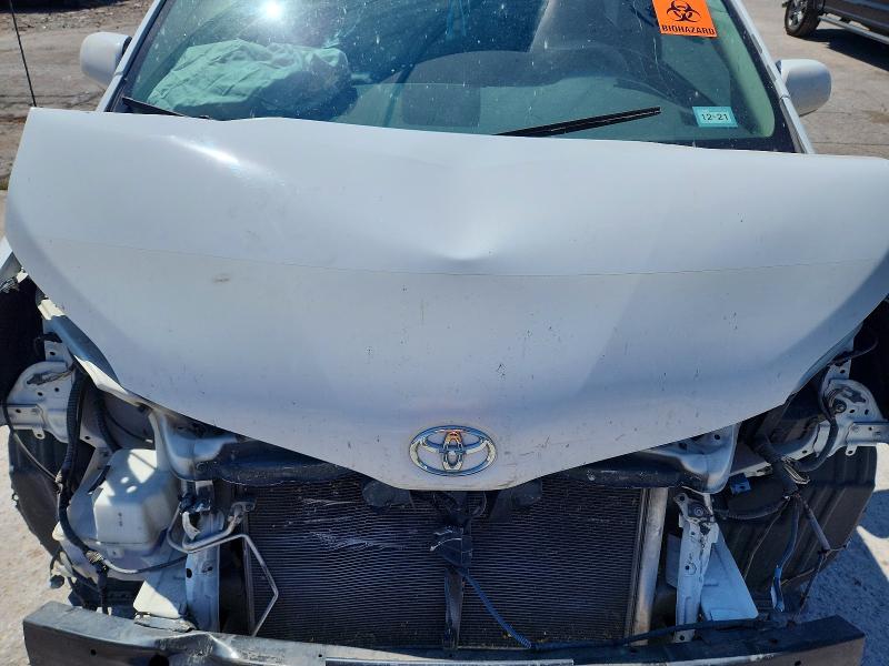 Photo 12 from auction – 2014 TOYOTA SIENNA with VIN 5TDYK3DC0ES473551