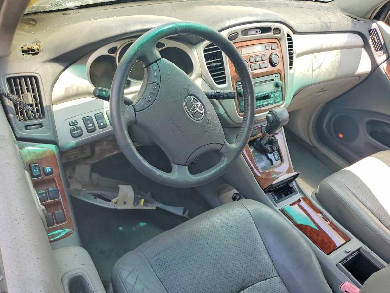 Photo 8 from auction – 2005 TOYOTA HIGHLANDER with VIN JTEEP21A950091065