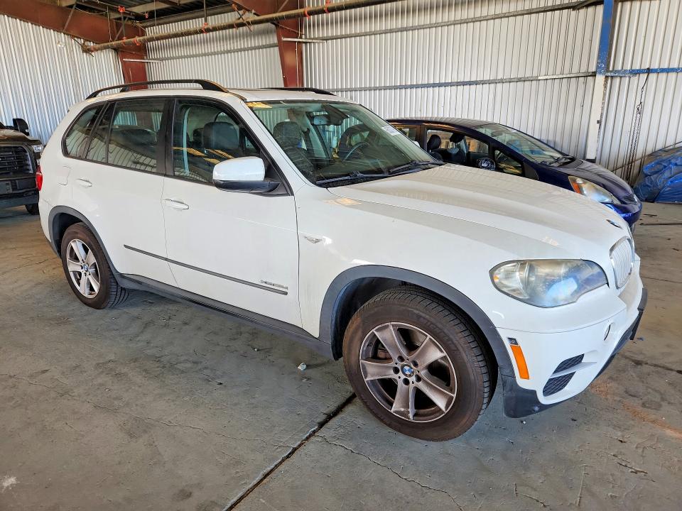 Photo 4 from auction – 2011 BMW X5 with VIN 5UXZW0C52BL656942
