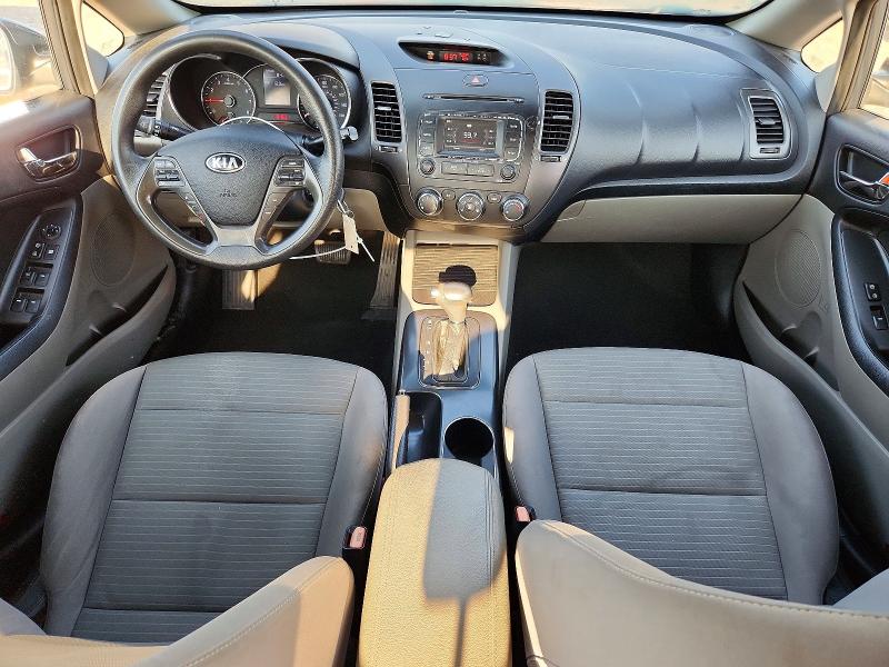 Снимка 8 от търг – 2016 KIA FORTE с VIN KNAFX4A64G5608128