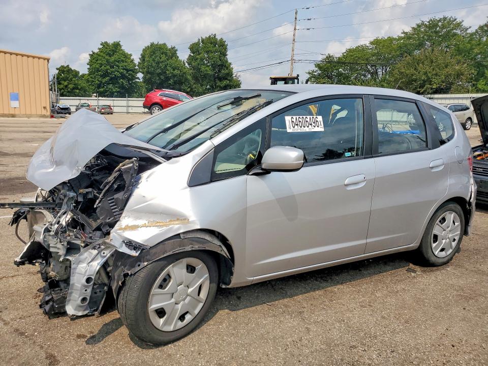 HONDA FIT 2013 with VIN JHMGE8H38DC012445 - Photo from auction