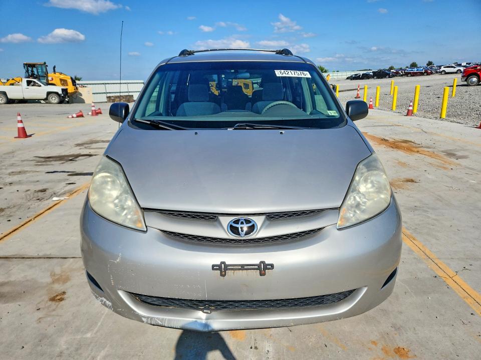 Photo 5 from auction – 2008 TOYOTA SIENNA with VIN 5TDZK23C38S164337