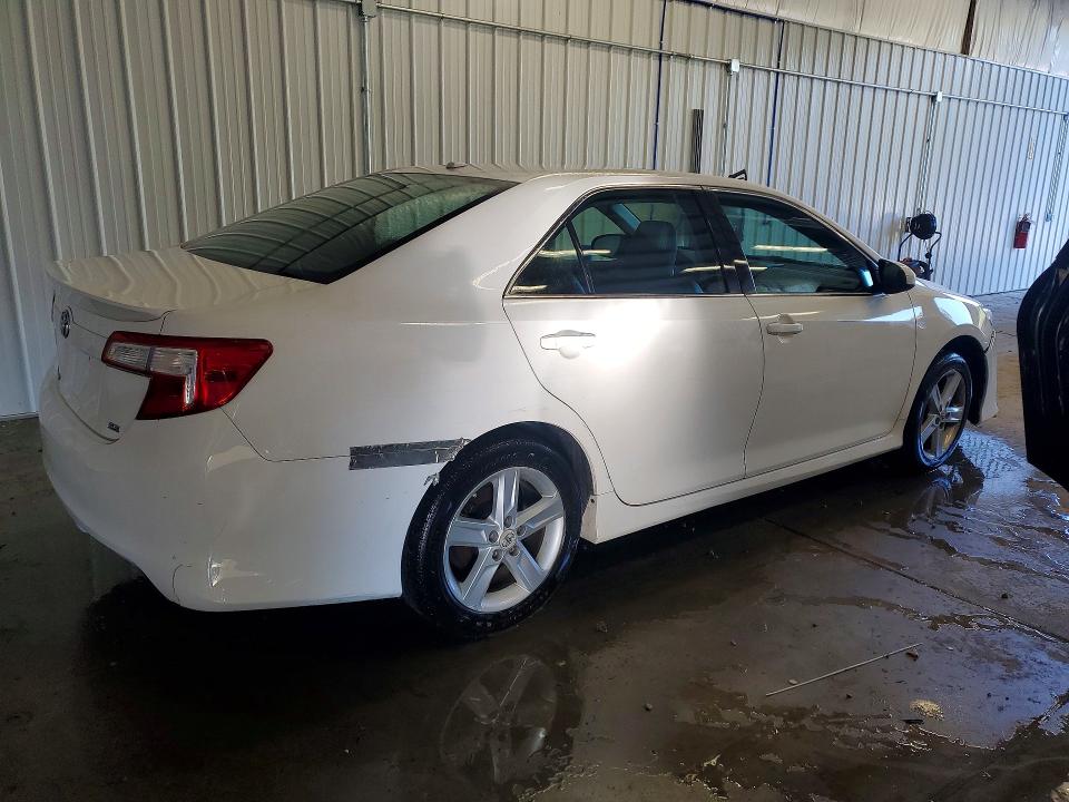 Photo 3 from auction – 2012 TOYOTA CAMRY with VIN 4T1BF1FK7CU582774