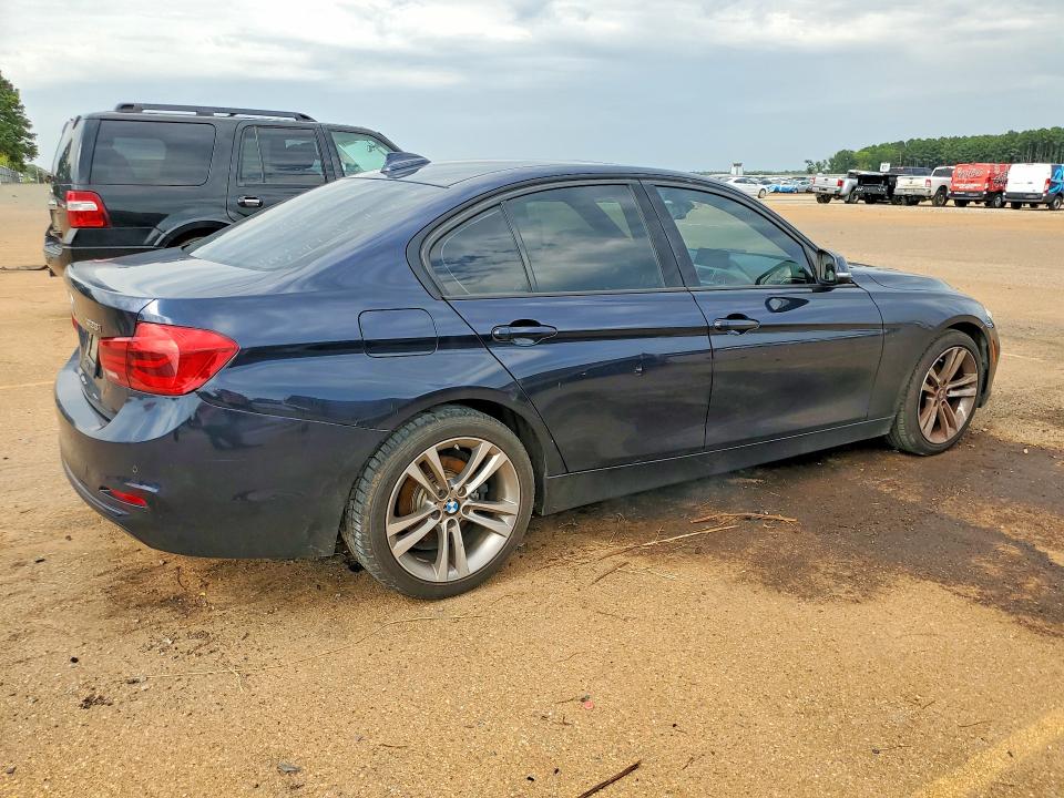 Zdjęcie 3 z aukcji – 2016 BMW 328 z VIN WBA8E9C56GK646476