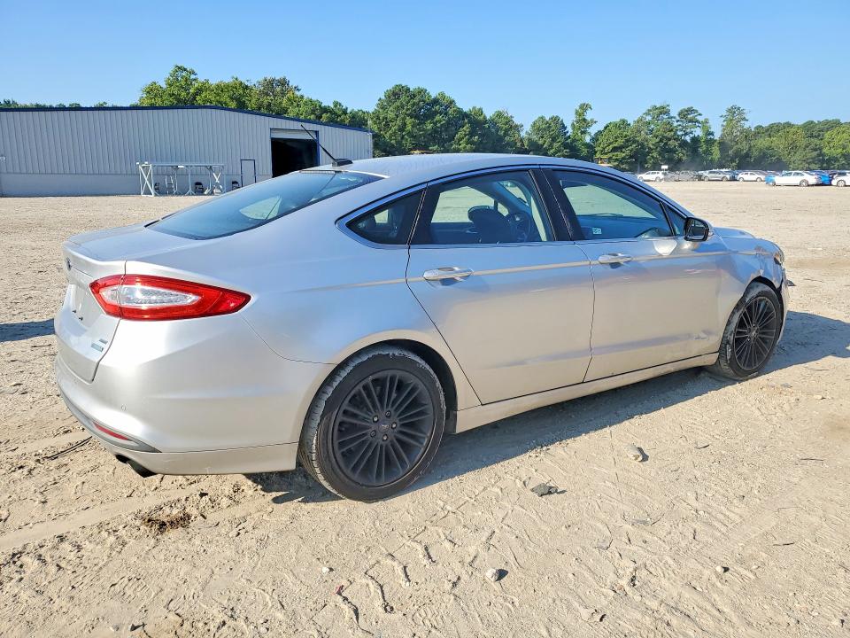 Photo 3 from auction – 2013 FORD FUSION with VIN 3FA6P0HR7DR289446