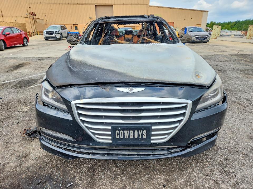 Photo 5 from auction – 2015 HYUNDAI GENESIS with VIN KMHGN4JE3FU043410